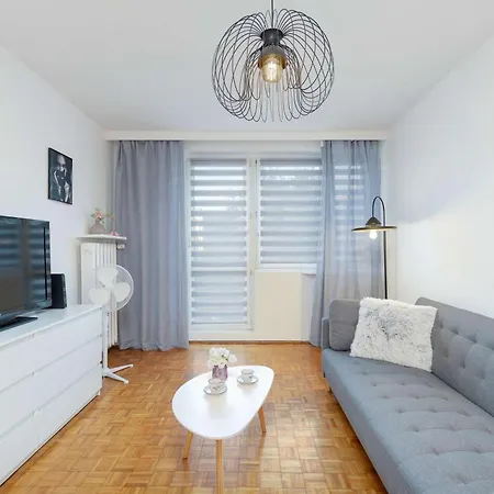 Funkcjonalny Z Balkonem By Renters Apartment *