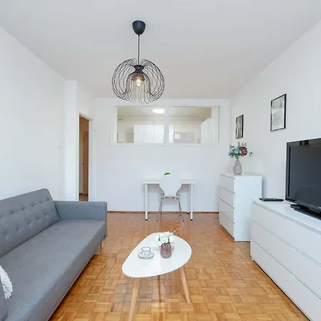 Apartment Funkcjonalny Z Balkonem By Renters *