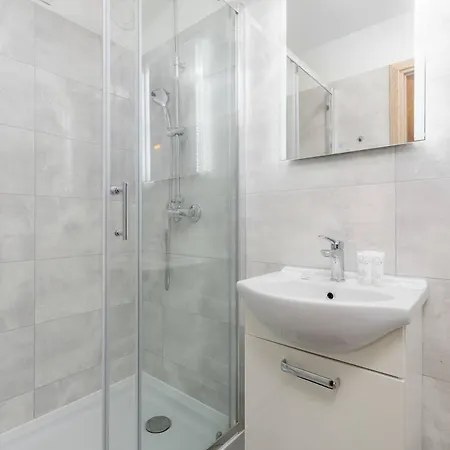 Funkcjonalny Z Balkonem By Renters *